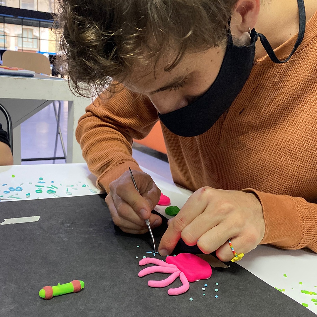 stop-motion-1 alumno taller stopmotion en L'Idem Barcelona
