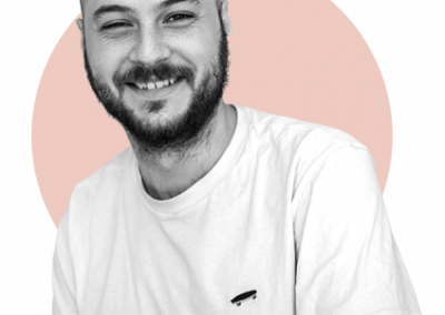 Louis Wallet
Titulaci&oacute;:  Disseny Alumni - Motion Designer a Brand Station (Par&iacute;s)Saber més